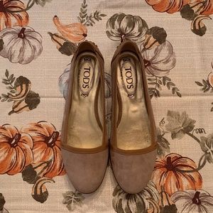 Tod's Tan/Brown Suede Flats